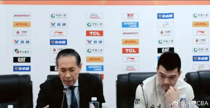 CBA联赛外援主导的现状如何影响了许利民的团队篮球理念？