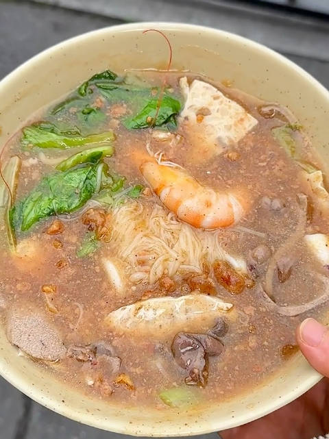 漳州街头的沙茶面第一次见线面做的沙茶面