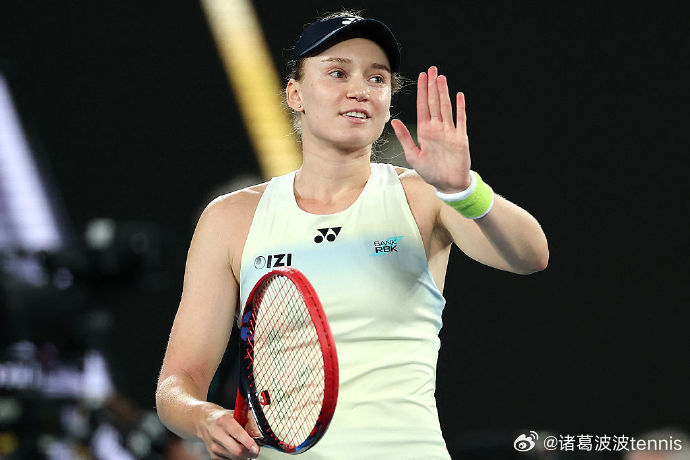 莱巴金娜距离世界第一斯瓦泰克还差多少积分？