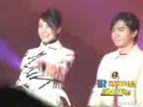 王菲梁朝伟2002年2月15日齐聚上海，现场演绎醉一场