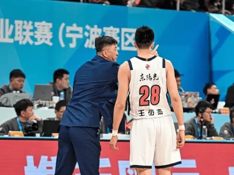 广东内线万人捅！萨林杰无态度，王少杰焦泊乔强顶五号位，咋整？