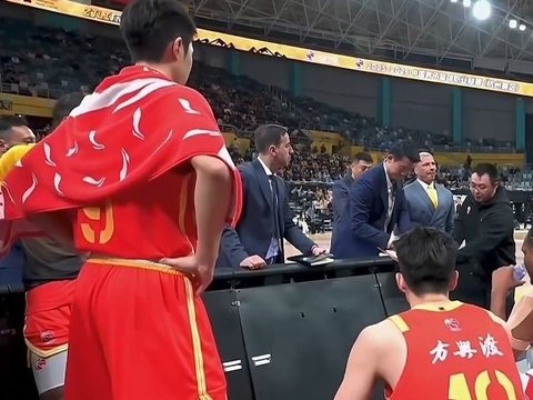 王博：现在每一支球队碰广厦都全力拼我们，暂无更换外援的计划