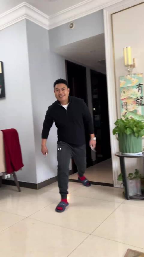 黄金价格或涨至6000美元，投资者热议市场走势