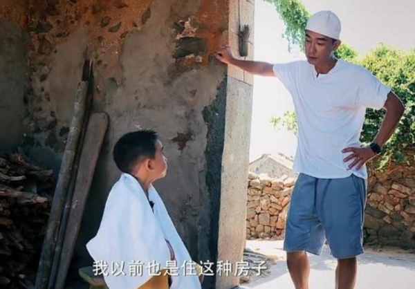 《爸爸去哪儿》第五季的陈小春和 Jasper 父子这一期该如何评价？