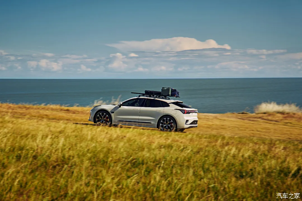 2026年极氪答用户问,极氪001不换代也不会更名换马甲