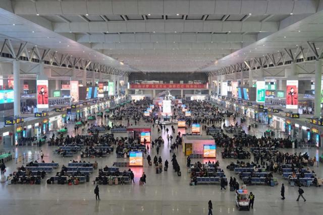 铁路上海站 供图