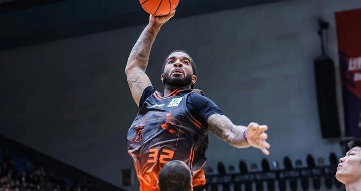 CBA全明星24人名单出炉，山东男篮两将入围，邱彪有望挂帅北区