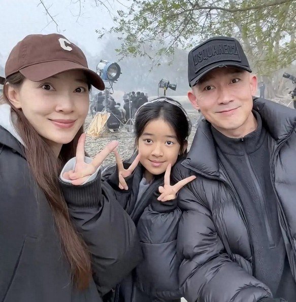 聂远11岁女儿聂子一拍戏不怕苦,演技获赞,成功摆脱拼爹标签