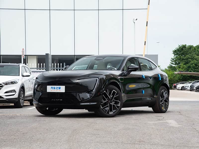 阿维塔11不同配置版本的价格差异在哪里?