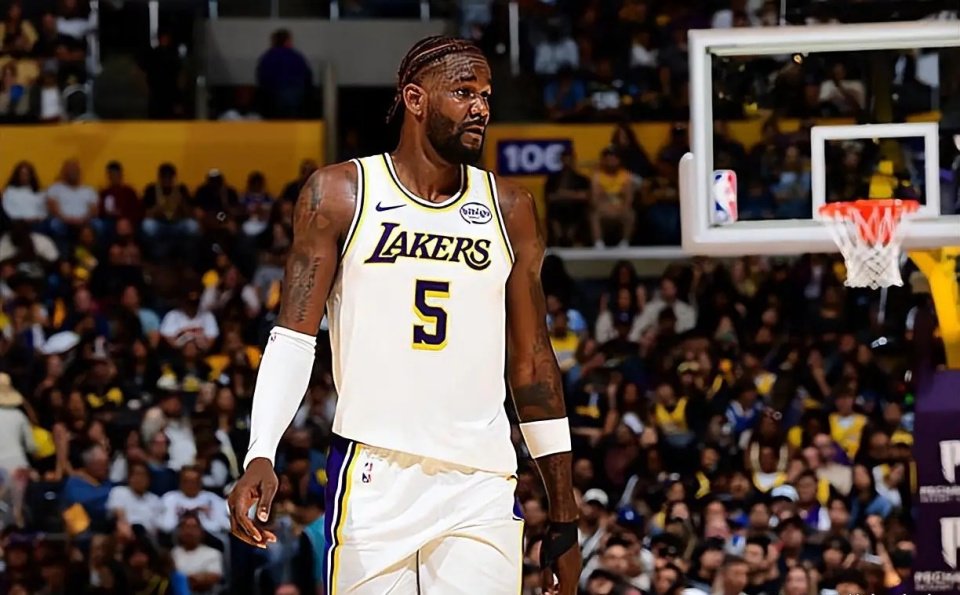 水货状元不成器！“当代尤因”已是湖人鸡肋 2短板8年未改