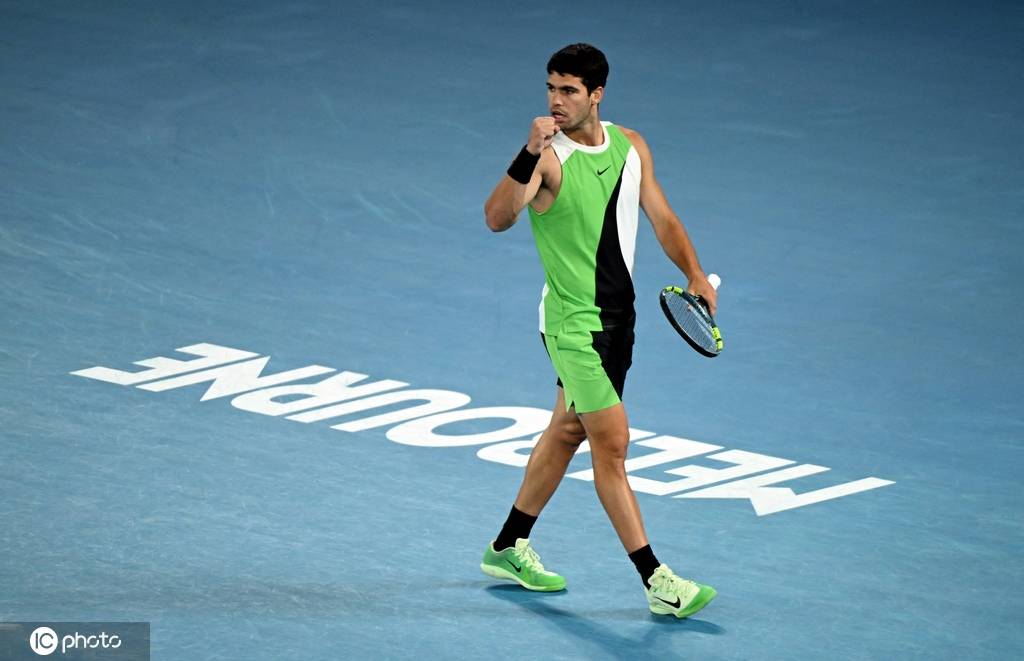 阿卡澳网首捧杯解锁新成就 生涯全满贯开启一个时代_决赛_大满贯_辛纳