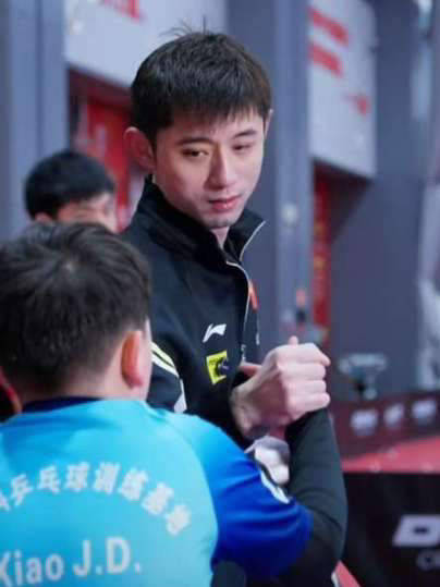 两万人看张继科和巴西小朋友打球 网友：这个小朋友好厉害啊