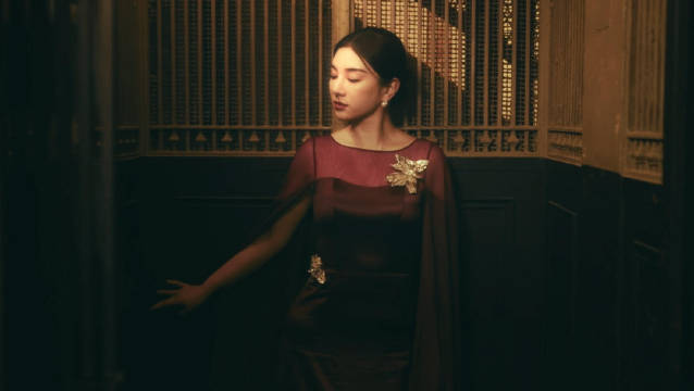 黄奕一人分饰四角演绎经典作品