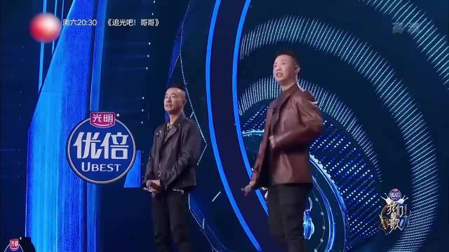 主持人大爆料，陈小春给张国荣伴舞？应采儿犀利吐槽