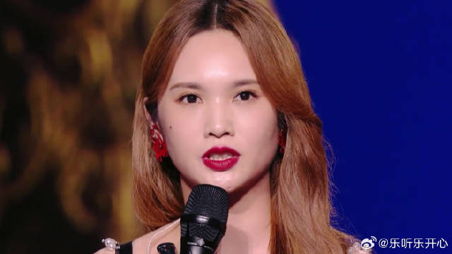 杨丞琳谈选曲初衷，称王菲在自己心中是很高的存在