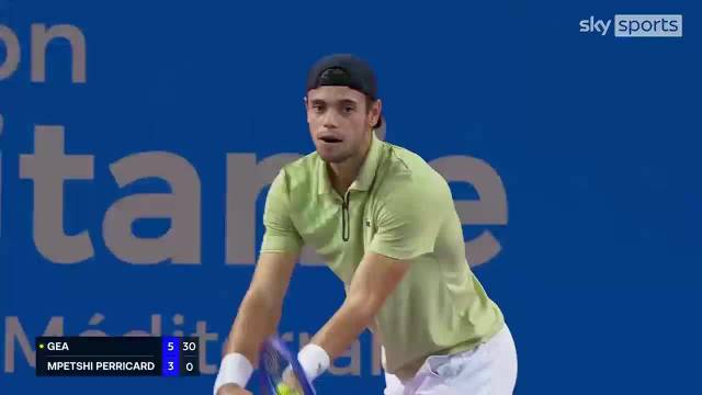 法国新星佩里卡德截击伤眼退赛，戈芬曾因同类事故休战一月