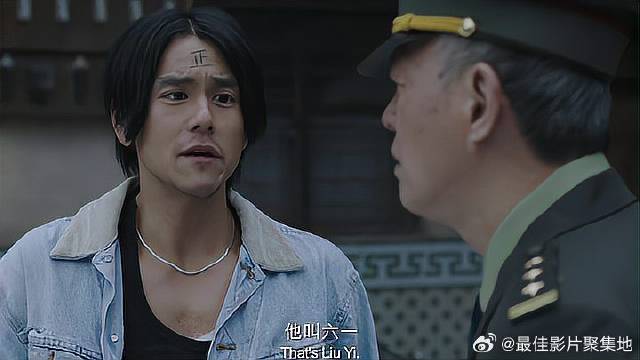 小伙算不出数直接投河，哪料是警察来了，彭于晏认怂