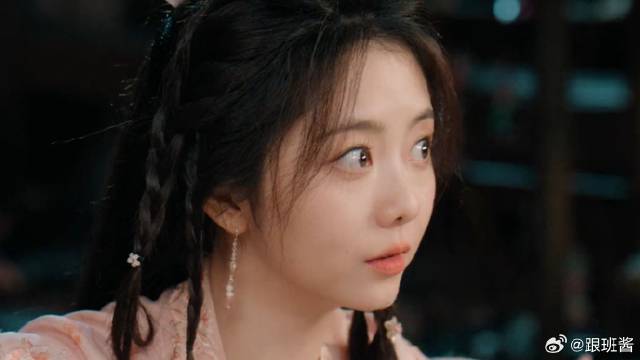 《逍遥》 肖瑶装神弄鬼，红烨打配合，把侍卫吓得差点尿裤子