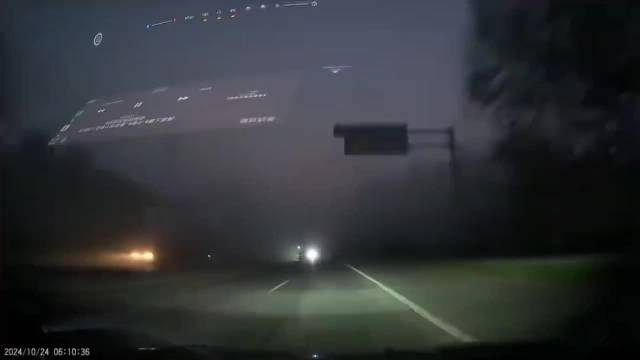 网友称大货车后照灯险致事故,视频车无智能驾驶避让