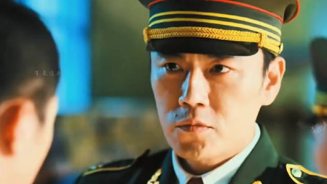 杀人犯一进监狱就收到狱警的关照 借命而生 秦昊韩庚钟楚曦史彭元苏小玎