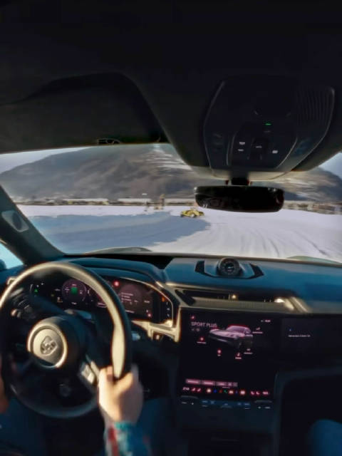 纯电卡宴冰雪漂移，这声浪至少八个缸