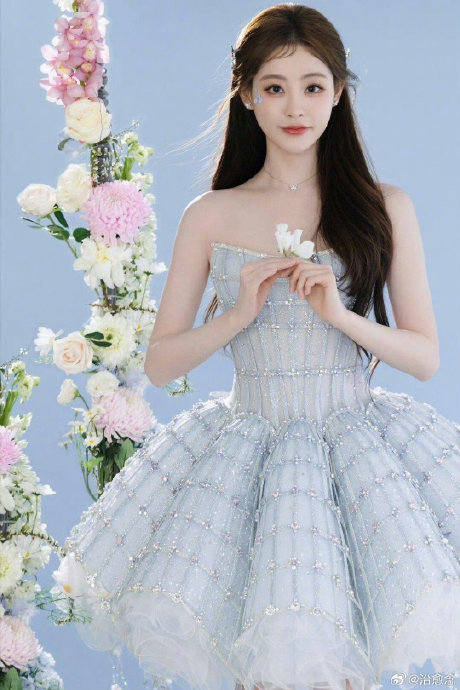 祝绪丹作为北京舞蹈学院毕业生，她的科班功底对表演有哪些帮助？