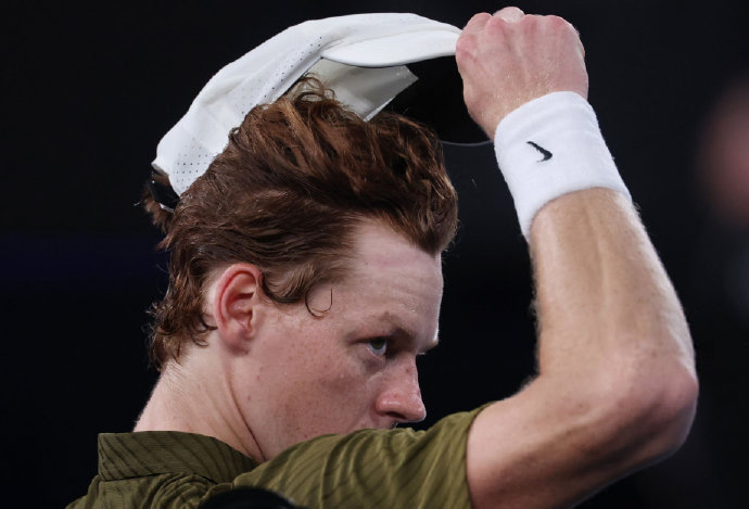 德约科维奇逆转辛纳哽咽追忆生涯