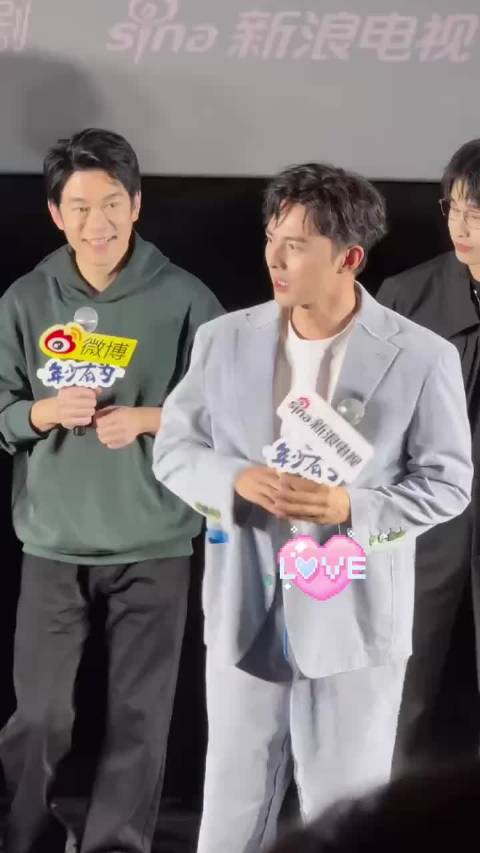 当41岁的叶祖新终于学会了最新饭撒手势