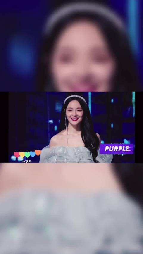 震撼曝光！李莎旻子在聚光灯内外，竟演绎出截然不同的双面人生！