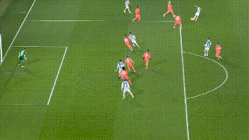 1-2！西甲争冠反转：巴萨客场爆冷+领先1分，皇马看到翻盘希望