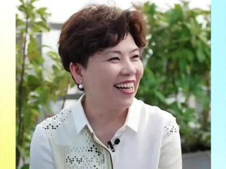 邓亚萍13岁独创反胶技法，击败国家队冠军入选