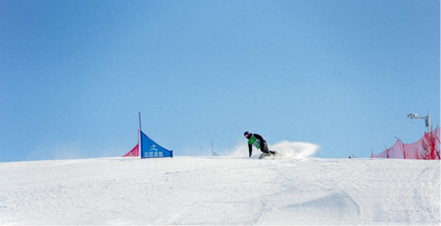 比赛现场。（内蒙古冰雪运动协会供图）