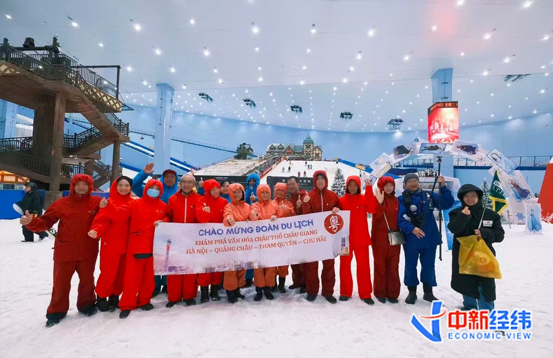 上班不如“上板”？单人消费过万，中国滑雪场“长满”东南亚游客