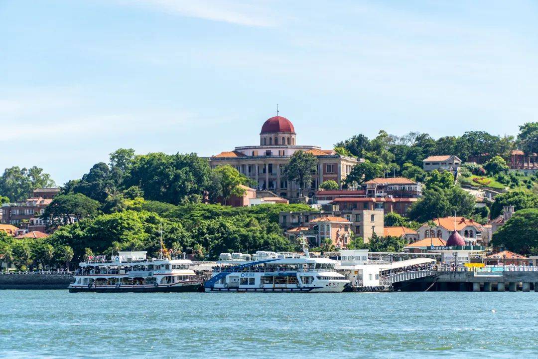 鼓浪屿：不以沙滩质量见长，更像是一个海上花园，找到自己的宁静