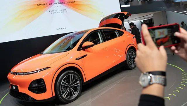 何小鹏发文:做智能驾驶最难的是技术路线选择