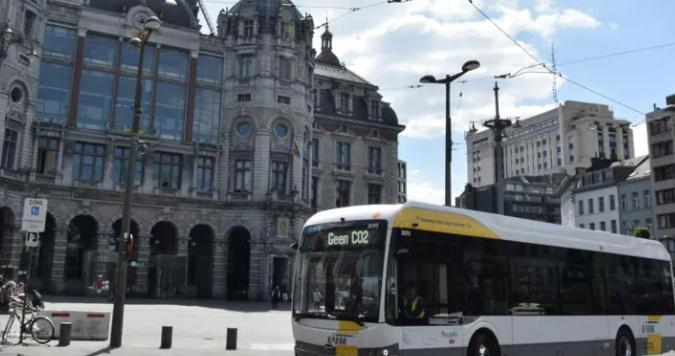 不理杂音，欧洲公司继续采购中国产电动大巴：更安全，更可靠