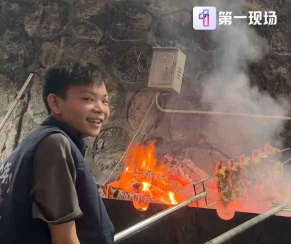 16岁“烤鸡少年”回应喜提迈巴赫：系AI生成