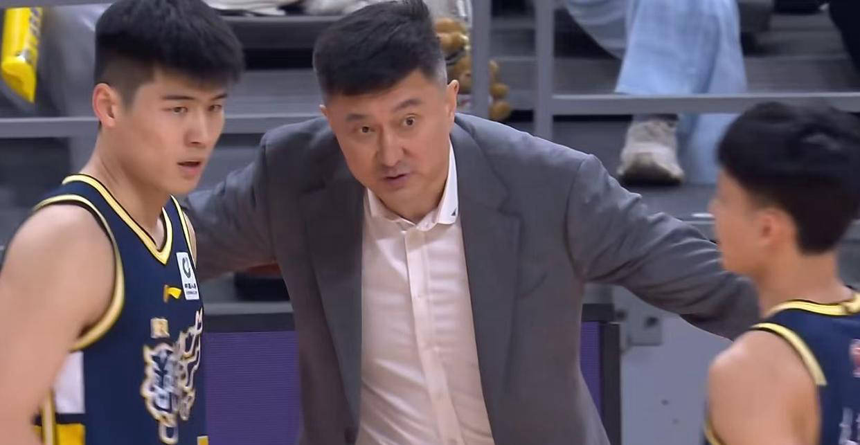 徐杰复出联手焦泊乔,广东男篮亮出最强阵容誓斩宁波守护杜锋复仇上海的梦想_深圳_1_CBA