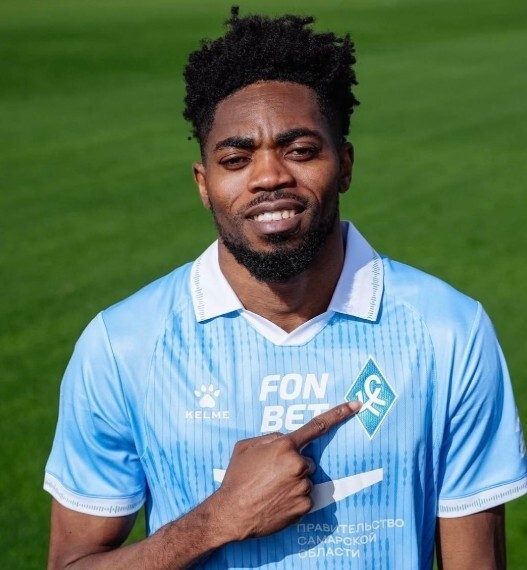 官方：辽宁铁人旧将奇内杜加盟俄超苏维埃之翼