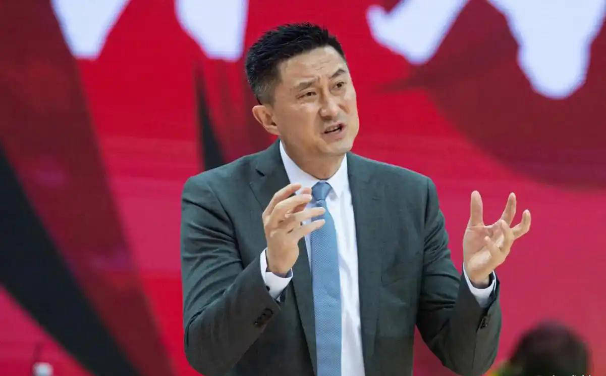 广东男篮2换1交易在即?杜锋亲自点名内线目标,最快3月正式加盟