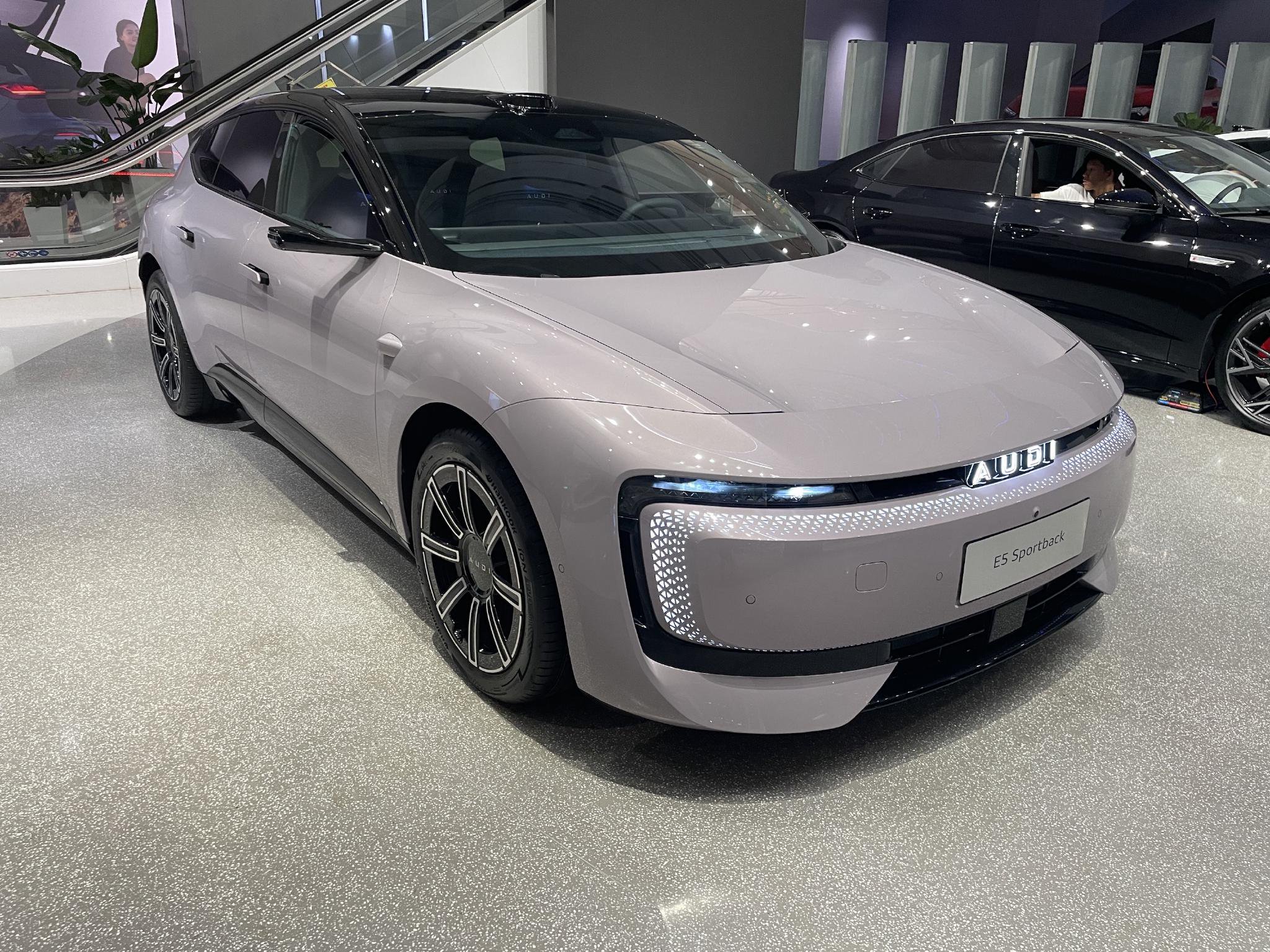 首款字母标新车上市，奥迪尝试“以价换量”