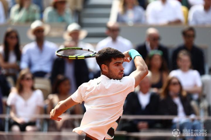 阿尔卡拉斯大满贯决赛挽救赛点夺冠，为公开赛时代第三人