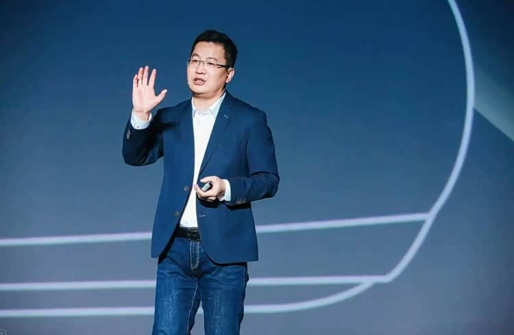 小米汽车第三季度持续盈利,卢伟冰:2026很有挑战!