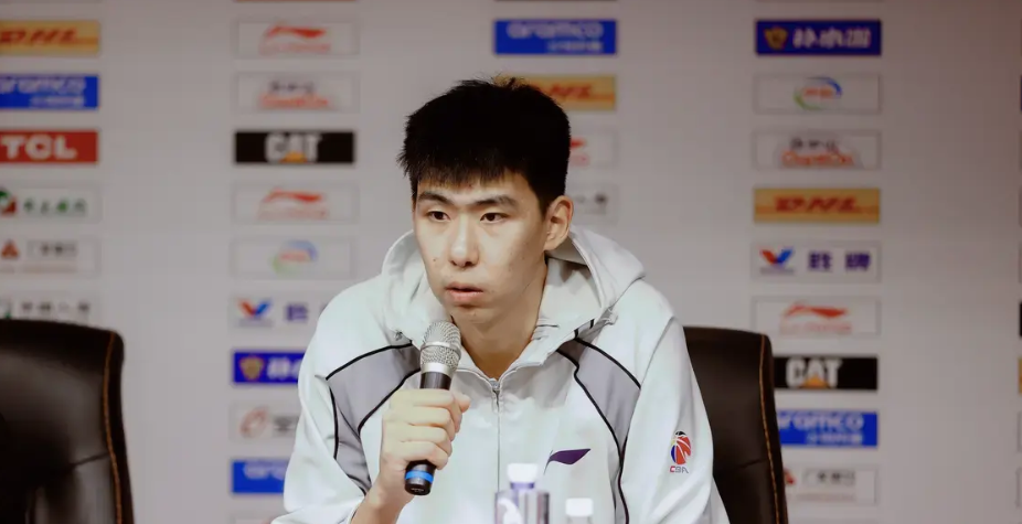 徐昕：第四节我们有些犯规的问题，导致最后输掉这场比赛