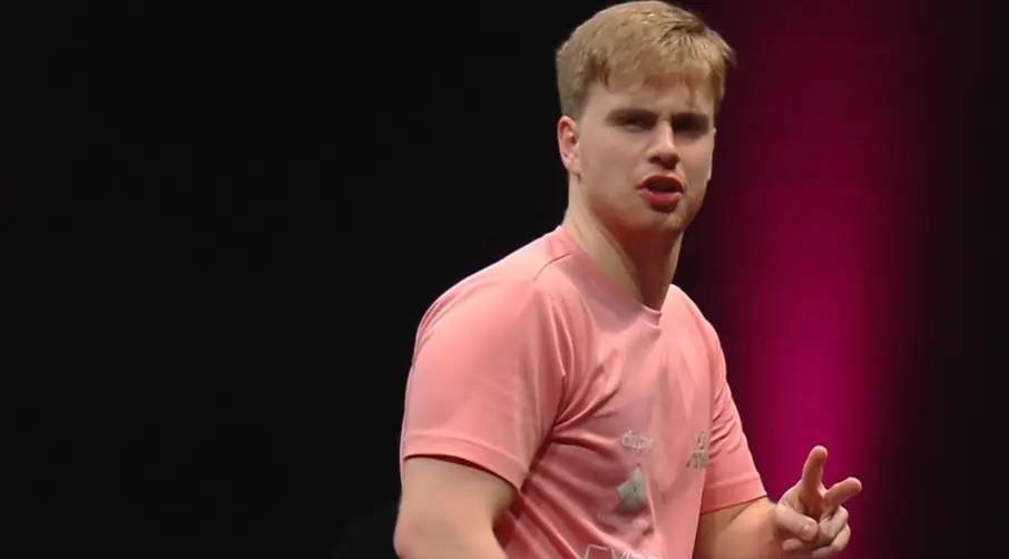 男单4强对阵出炉!莫雷加德丢局仍晋级,国乒内战提前上演压力拉满