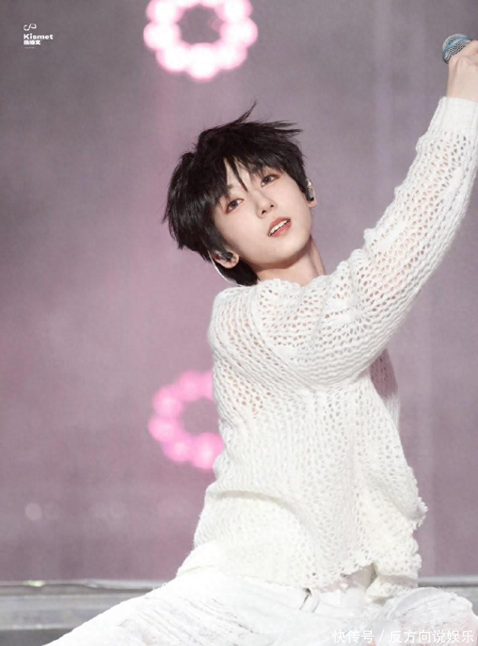 李飞发红包引热议:TF四代的红包背后是粉丝的诉求