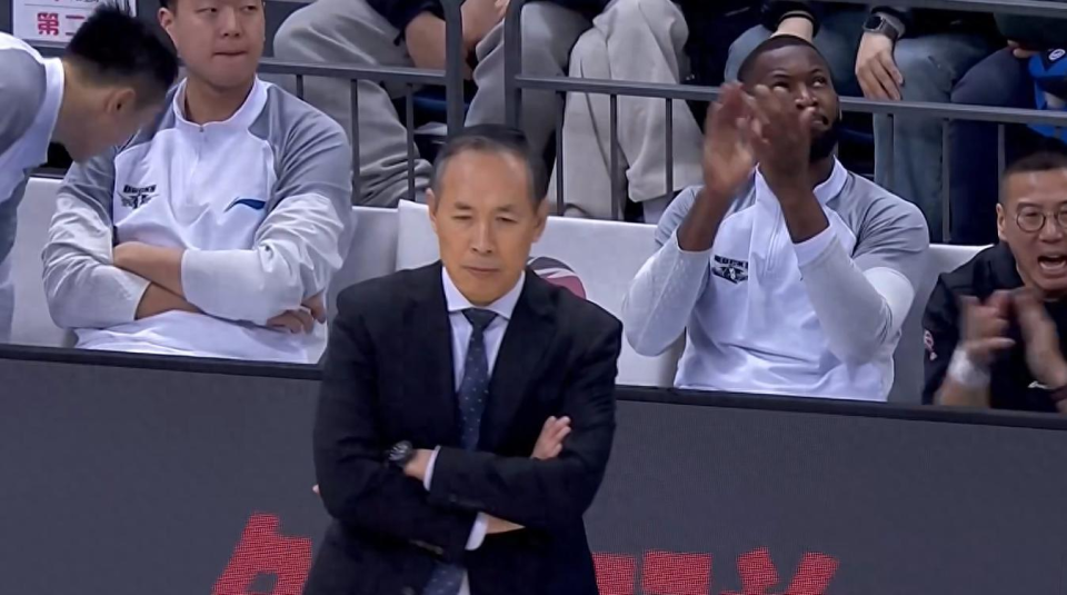 爆冷输球后如何解释?许利民表态成舆论焦点