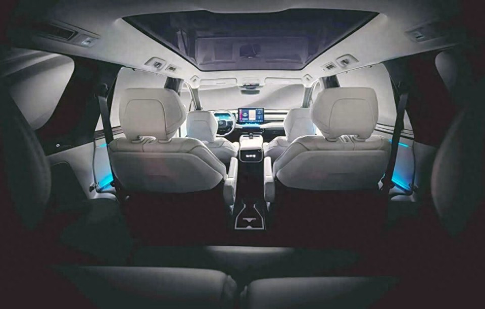 丰田全新大6座SUV曝光，2+2+2座椅，2月10日发布