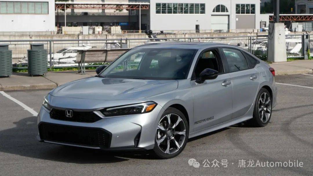 【北美新车】2025款本田思域混动首驾评测:领跑者这款紧凑型之王在其全新混动版本中依然保持卓越表现