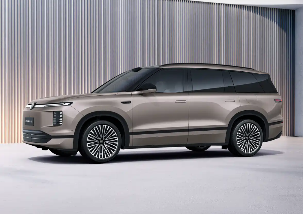 又一波9系旗舰SUV要上！这5款一个比一个配置顶，谁能真的火？